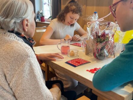 Spielenachmittag im Seniorenheim